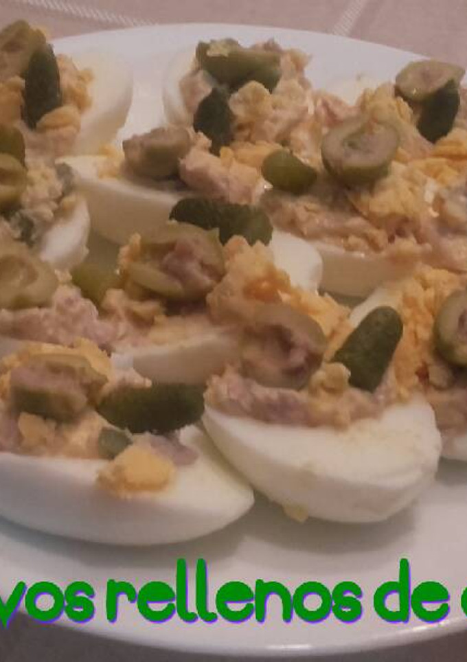 Una foto de Huevos rellenos de atún*