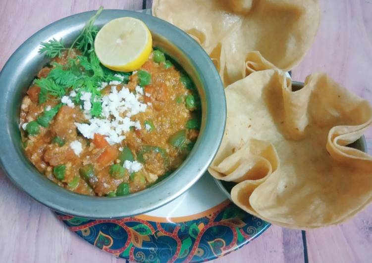 Step-by-Step Guide to Make Appetizing Veg kolhapuri
