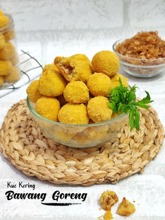 Foto resep Kue Kering Bawang Goreng / Onion Cookies