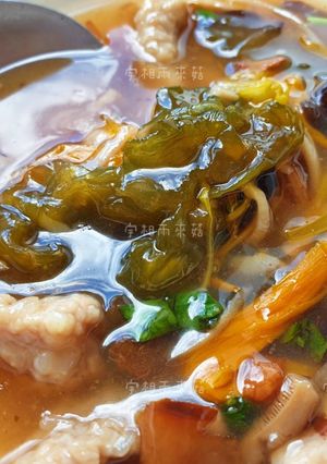 雨來菇酸辣湯 的食譜成品照片