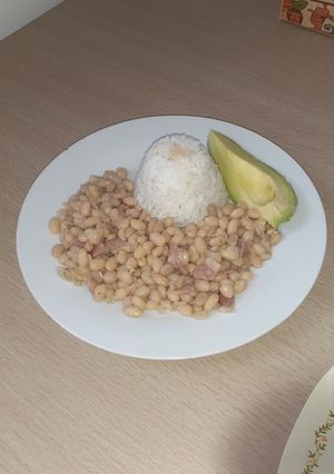 Una foto de Frijol panamito fácil
