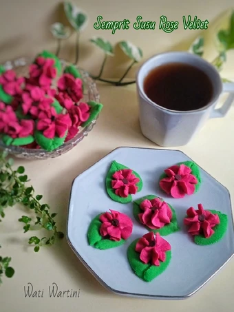 Langkah Mudah untuk Membuat Resep Semprit Susu Rose Velvet yang Bikin Ngiler Anti Ribet, Bikin Ngiler