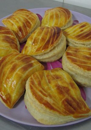 Una foto de Empanadas de hojaldre con pollo