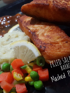Foto resep Fried Salmon with Barbeque Sauce and Mashed Potato