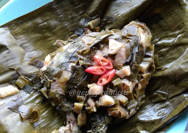 Resep Pepes Ayam Daun Bawang yang Enak