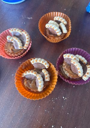Una foto de Postre fácil de dulce de leche y galletitas! 😋