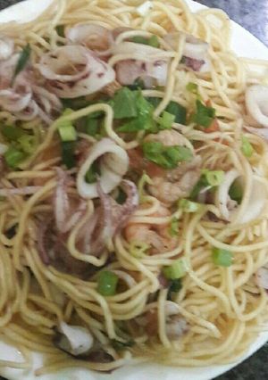 Hình của món Mì xào hải sản.