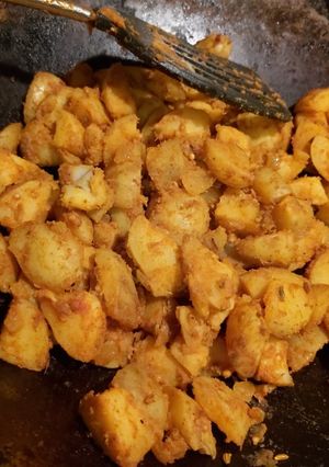 A picture of My Bombay potatoes (shop bought seasoning).