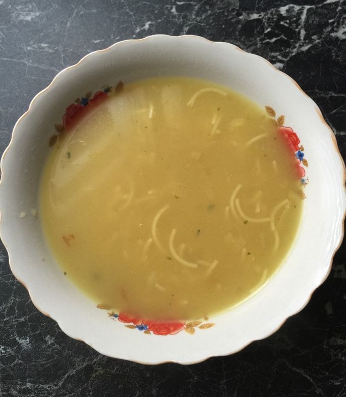 صورة لوصفة شوربة البطاطة مع الشعرية