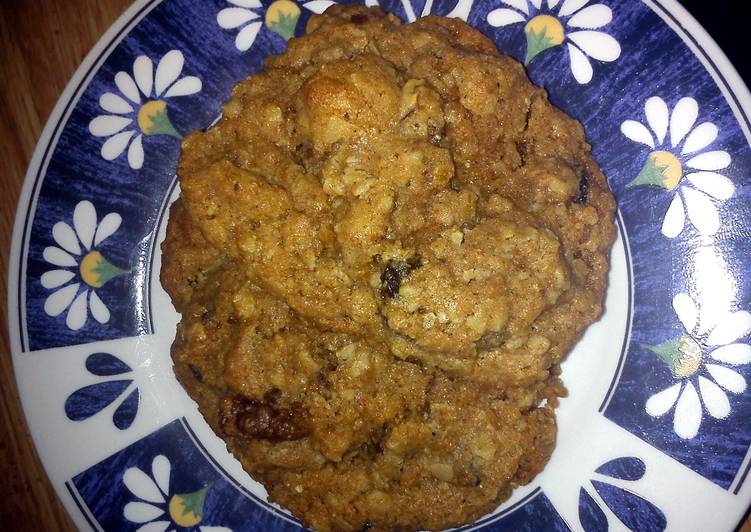 Recipe of Favorite whole wheat oatmeal raisins walnuts applesauce cookies