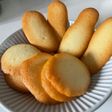 貓舌頭👅餅乾:「白色戀人」、「藍朵夏」