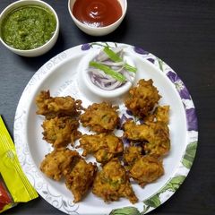 A picture of Maggi Pakora.