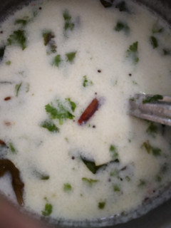 ગુજરાતી કઢી.(Gujarati kadhi recipe in Gujarati) રેસીપી મુખ્ય ફોટો