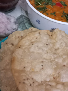 દાલ પકવાન (Dal Pakwan Recipe In Gujarati) રેસીપી મુખ્ય ફોટો
