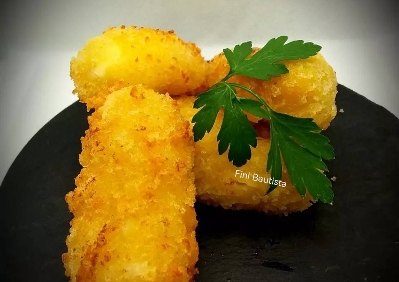 Croquetas de queso manchego rebozados con Panko