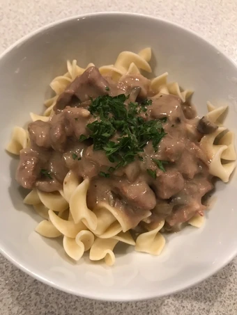 Easy Way Make Recipe Easy Beef Stroganoff in the Slow Cooker that is Can Pamper Your Tongue, So Delicious}