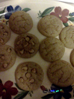 A picture of peanut butter cookies.
