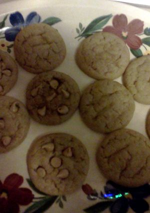 A picture of peanut butter cookies.