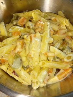 হোয়াইট সস পাস্তা (white sauce pasta recipe in Bengali) রেসিপির প্রধান ছবি