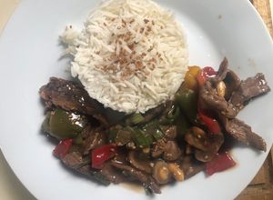 Una foto de Carne Agridulce Thai