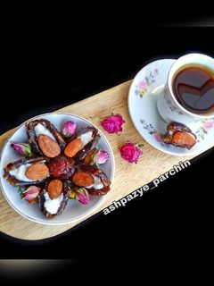 عکسی از دستور خرما با فرنی 🌸