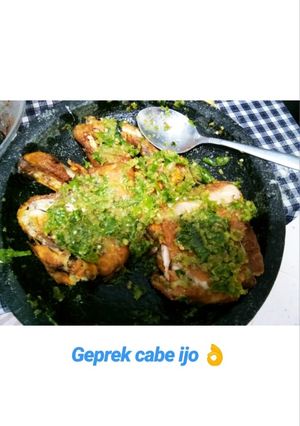Foto resep Ayam geprek hijau