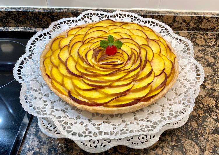 How to Make Any-night-of-the-week Tarta de hojaldre y melocotones con crema de limón