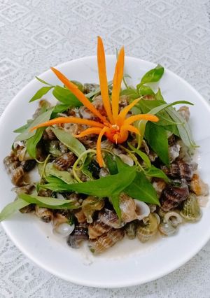 Hình của món Ốc len xào dừa.