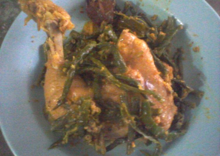 Arsik Ayam Pedas