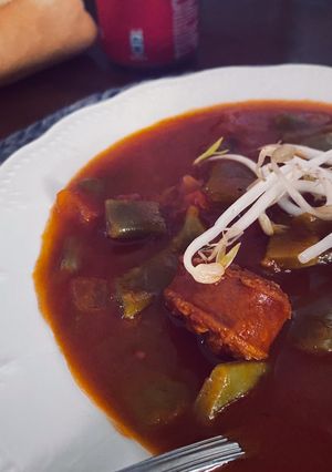 Foto principal de Judías verdes con chorizo en salsa de tomate