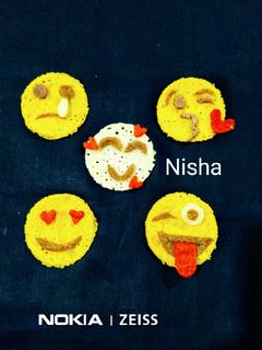 स्माइली फेस पैनकेक (smiley face pancake recipe in Hindi) रेसिपी मुख्य फोटो