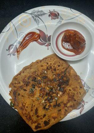પરાઠા (Paratha recipe in Gujarati) રેસીપી મુખ્ય ફોટો