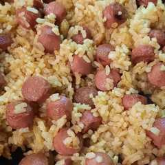 รูปของ Arroz frito con frankfurt