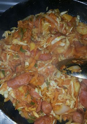 A picture of Cabbage and potato sauce.