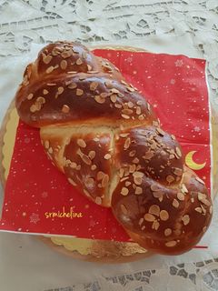 Foto di Treccia di pan brioche con gocce di cioccolato 🎄🎄🎄