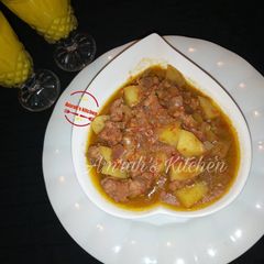 A picture of Minced meat and potato pepper soup.