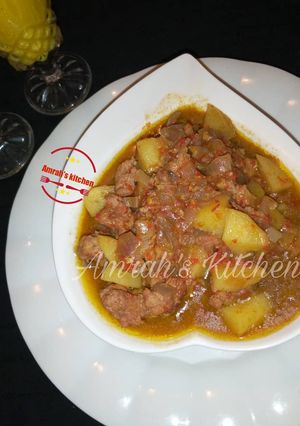 A picture of Minced meat and potato pepper soup.