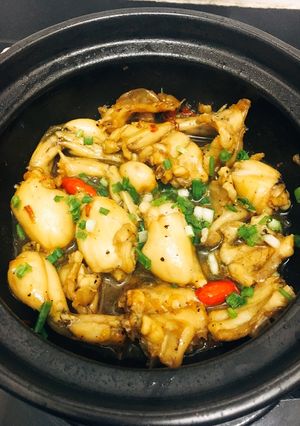 Hình của món Ếch kho tiêu.