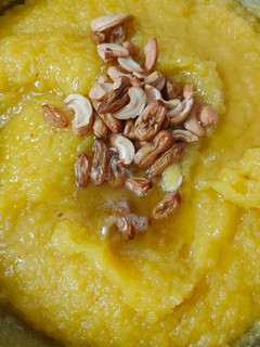 மஞ்சள் பூசணி அல்வா(pumpkin halwa recipe in tamil) செய்முறை முக்கிய புகைப்படம்