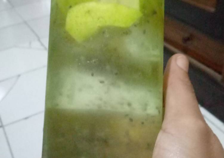 Cara meramu Infused Water Apel , Menggugah Selera