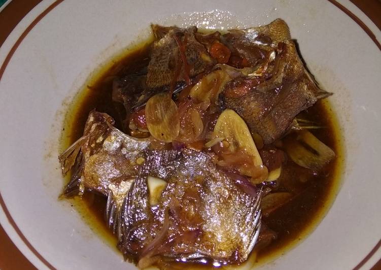 Asam Manis Iwak Karing (ikan kering)