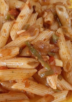 A picture of Onion Tomato Pasta.
