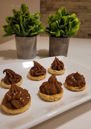 Una foto de Tapitas de coco con dulce de leche🥥🤤 APTO SIBO