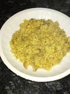 Una foto de Arroz con cazón y conejo