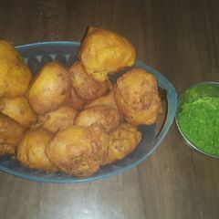 Aloo vada A picture of Aloo vada.