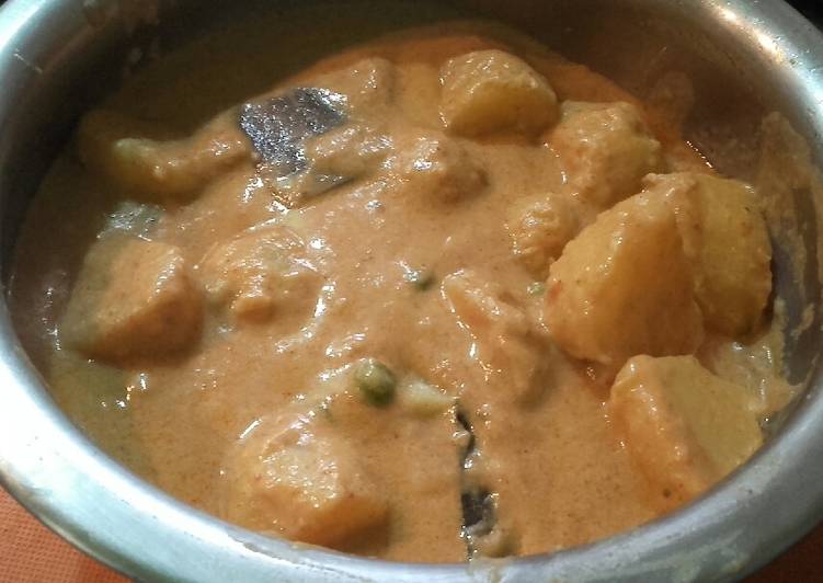 Recipe of Favorite Kashmiri Dum Aloo