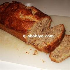 A picture of Banana & Pecan Cake.