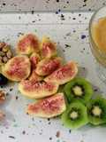 Smoothie tropical con frutos secos