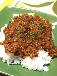 A picture of Delicious and Easy Dry Curry.