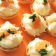 Tartaletas de brandada de Bacalao con crema de Piquillos